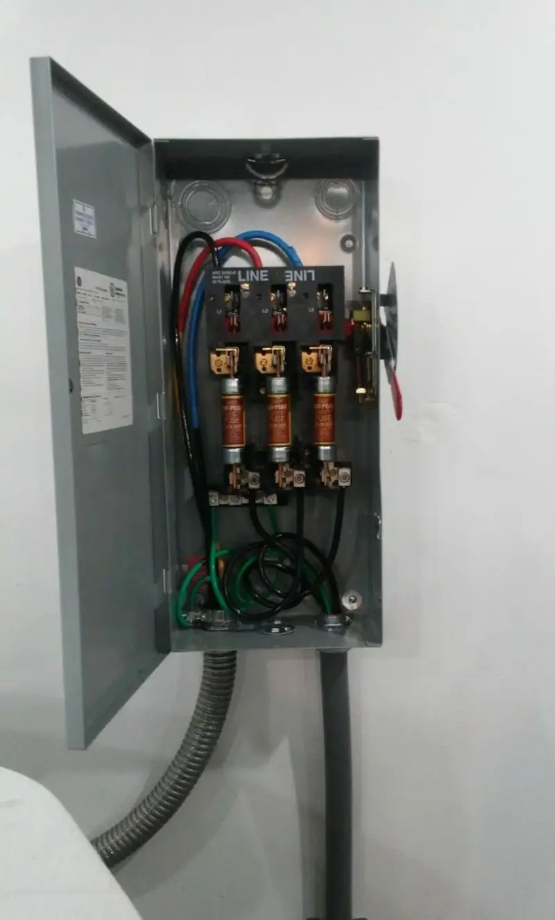 Three-phase disconnect switch installed for Electrical Wiring & Rewiring in La Salle